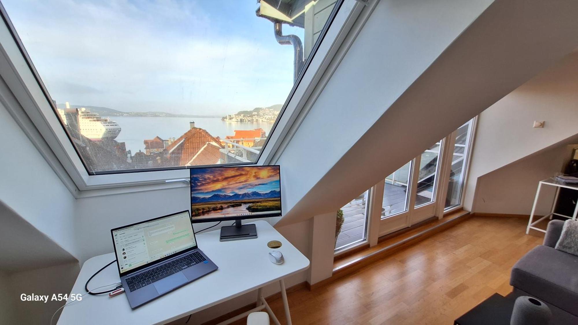 Апартаменты Penthouse With Perfect Location And Spectacular View Берген Экстерьер фото